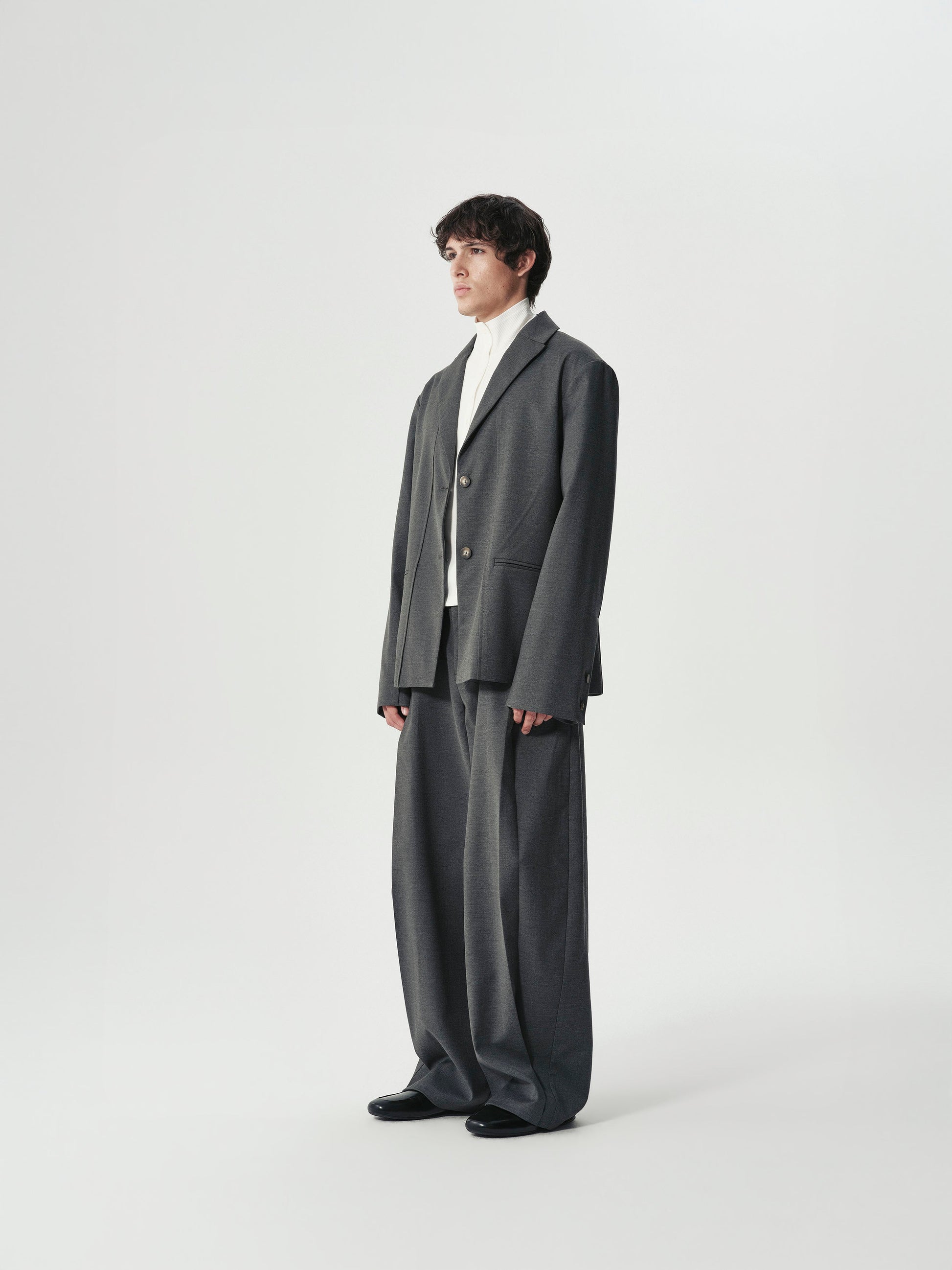 Pleated Barrel Trousers