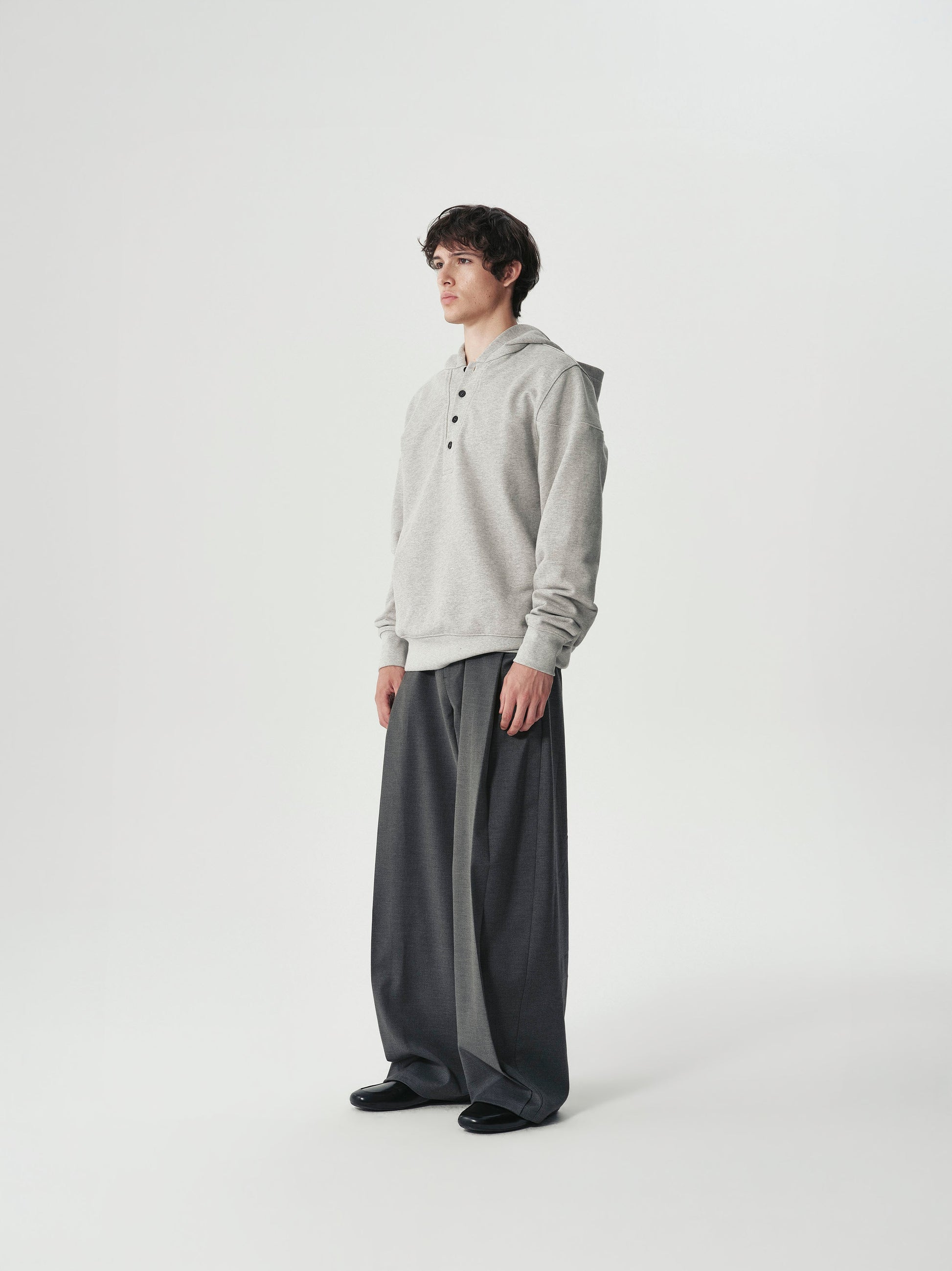 Pleated Barrel Trousers